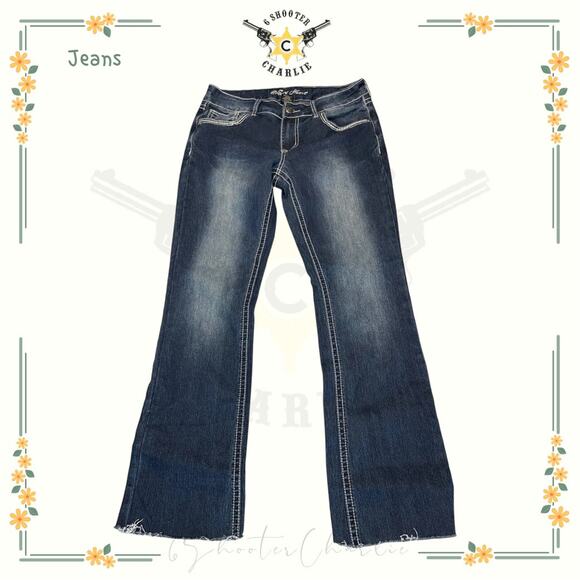 Women's Wired Heart Bootcut Leg Denim Jeans Contrast Stitch Embroidered Size 30 - Picture 1 of 6